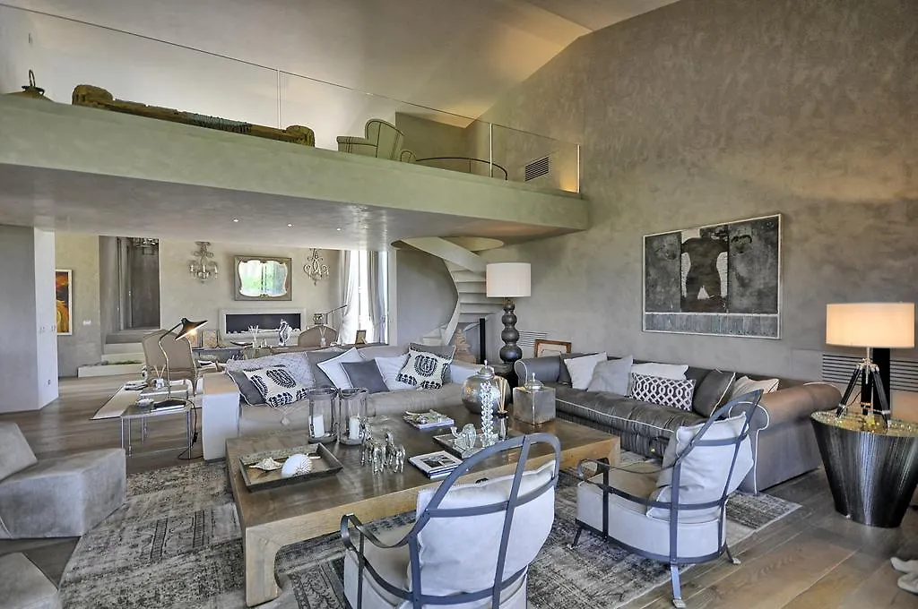 Villa Teodora カスティリオーネ・デッラ・ペスカーイア